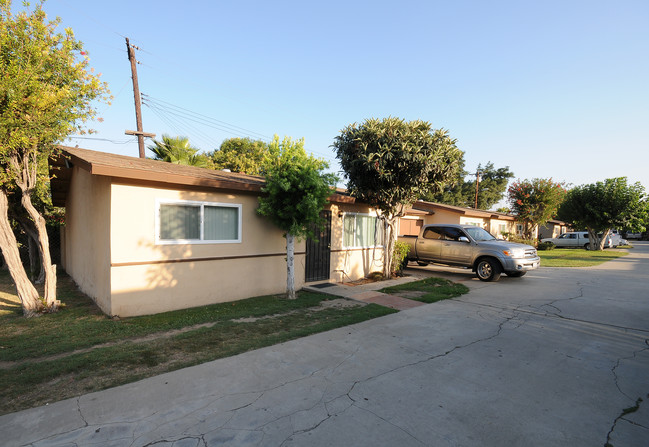 1347 W Grand Ave in Pomona, CA - Building Photo - Building Photo