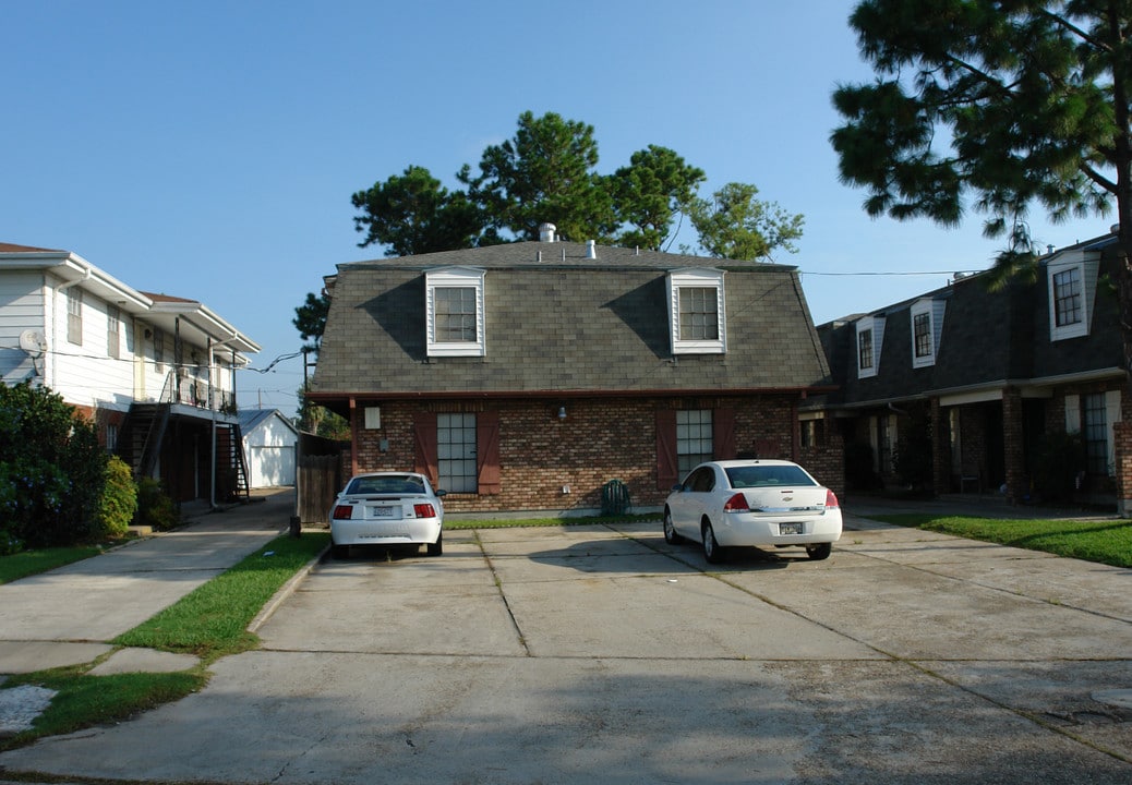 4835 Yale St in Metairie, LA - Building Photo