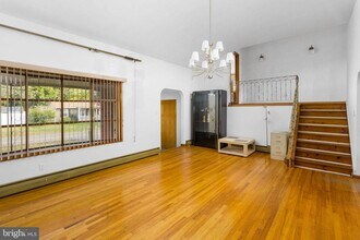 816 East Dr in fieldsboro, NJ - Building Photo - Building Photo