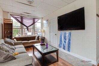 3445 N Pulaski Rd in Chicago, IL - Building Photo - Building Photo