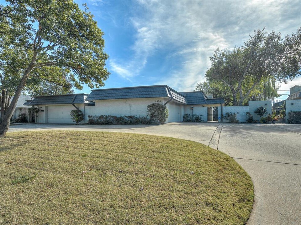 2530 NW 62nd St in Oklahoma City, OK - Building Photo