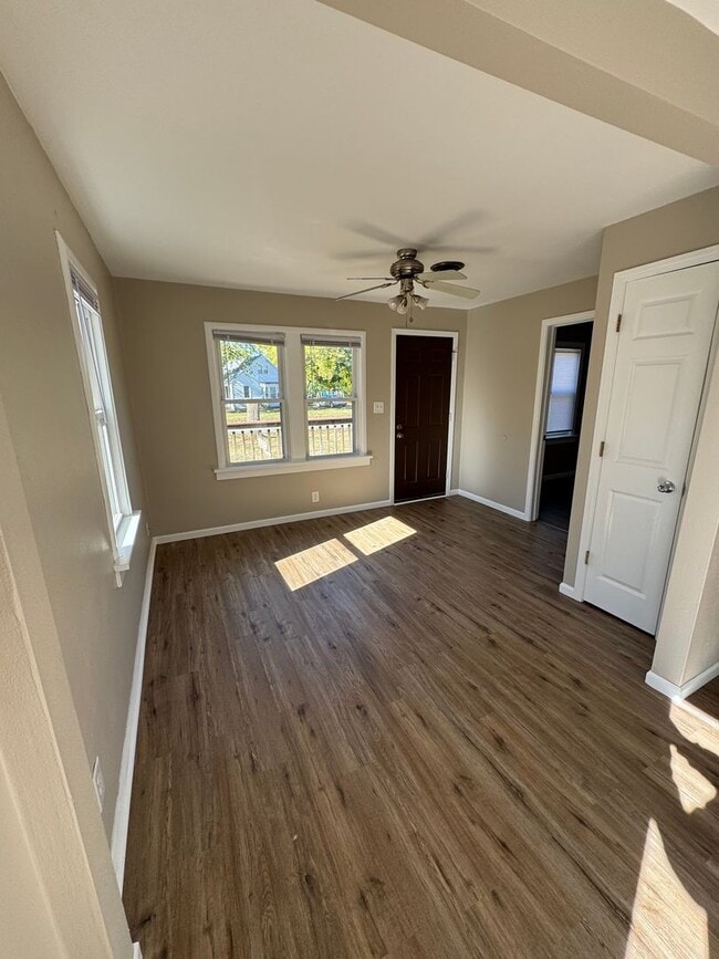 7823 Spruce St in Machesney Park, IL - Building Photo - Building Photo