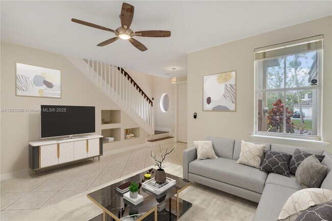 4882 NW 108th Psge in Doral, FL - Building Photo - Building Photo