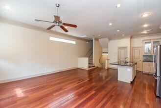 953 Yale St in Houston, TX - Building Photo - Building Photo