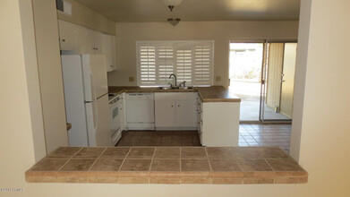 4030 E Windrose Dr in Phoenix, AZ - Building Photo - Building Photo