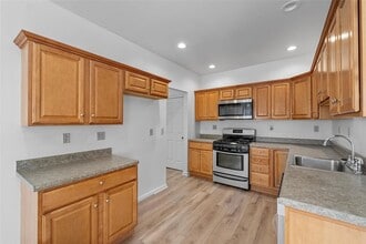 6 Lower Henry St in Wappingers Falls, NY - Building Photo - Building Photo