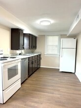 107 S Buchanan St, Unit B in Marion, IL - Building Photo - Building Photo