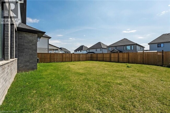 7266 SIlver Creek Cir in London, ON - Building Photo - Building Photo