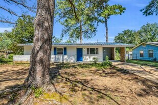 405 Summerhaven Dr in Columbus, MS - Building Photo