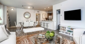 Oasis at Shingle Creek in Kissimmee, FL - Building Photo