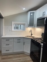 1119 Wallace St, Unit 1 in Philadelphia, PA - Foto de edificio - Building Photo