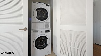 3801 Georgia Ave NW, Unit T03 in Washington, DC - Foto de edificio - Building Photo