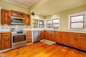 1025 New Ipswich Rd in Ashby, MA - Building Photo - Building Photo