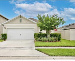 3945 Angola Ln in Sanford, FL - Building Photo