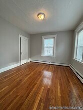 44 Estes St in Lynn, MA - Foto de edificio - Building Photo