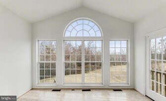 9613 Laurel Oak Dr in Fredericksburg, VA - Building Photo