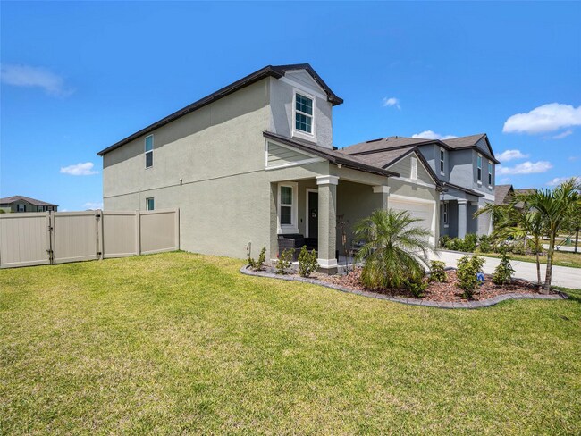 2870 Silver Scallop Lp in Wimauma, FL - Building Photo - Building Photo