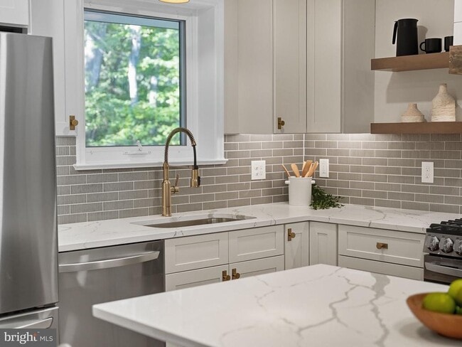 4512 Sleaford Rd in Annandale, VA - Building Photo - Building Photo