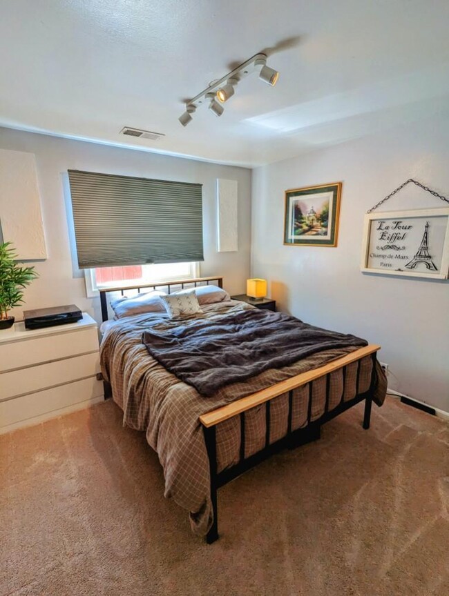 139 Clay Ave in South San Francisco, CA - Building Photo - Building Photo