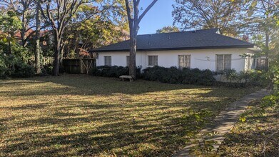 1816 W Main St in Durant, OK - Building Photo - Building Photo