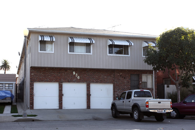 936 Cedar Ave in Long Beach, CA - Building Photo - Building Photo