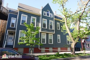 1111 W Roscoe St, Unit 3 in Chicago, IL - Building Photo