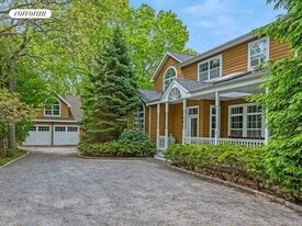 5 Van Scoys Path E in East Hampton, NY - Building Photo