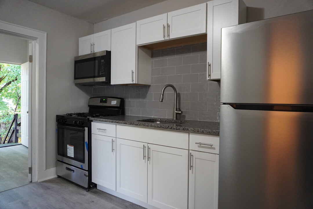 181 Sheridan Ave, Unit 2 Photo