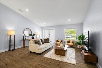 430 Leona St in Port Charlotte, FL - Building Photo - Building Photo