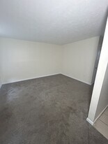 Kendall Arms in Louisville, KY - Building Photo