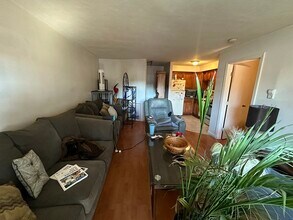 915 Edgell Rd in Framingham, MA - Foto de edificio - Building Photo