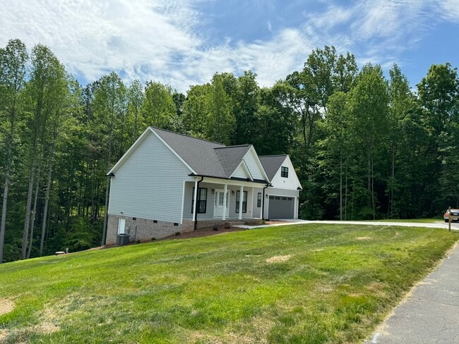329 James Harper Trail in Lexington, NC - Building Photo - Building Photo