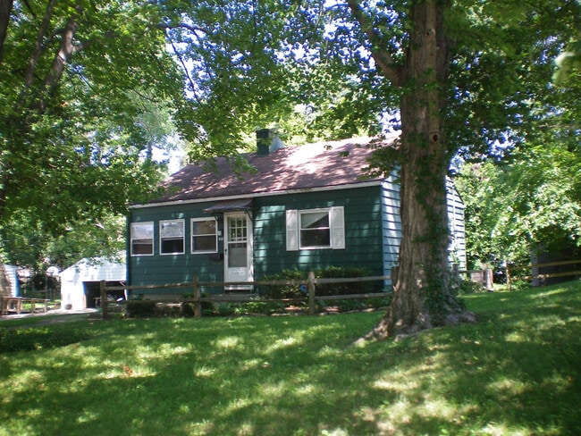 property at 501 S Mitchell St