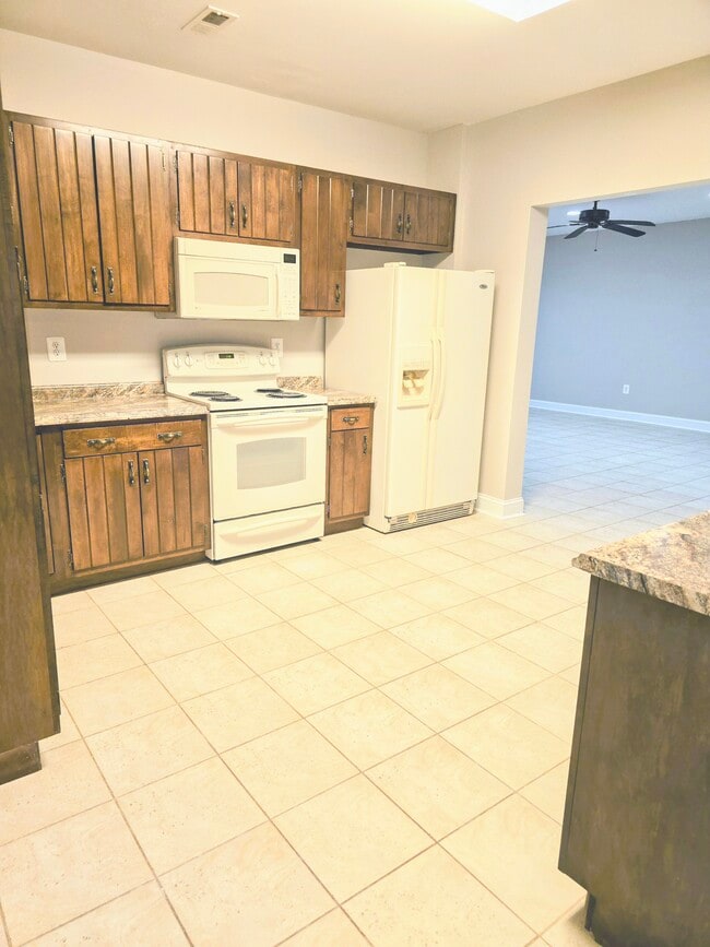 10850 Misty Creek Ct, Unit 10850 Misty Creek Ct in Nokesville, VA - Building Photo - Building Photo