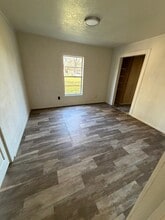 3945 Brandon Ave in Beaumont, TX - Building Photo - Building Photo