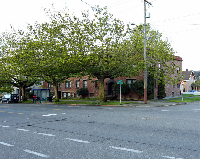 Maxwell Court in Seattle, WA - Building Photo - Building Photo