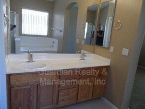 4321 E Augusta Ave in Chandler, AZ - Building Photo - Building Photo