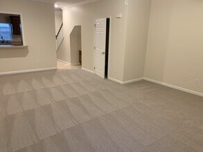 212 Park Pointe Way, Unit 188 in Huntington, WV - Building Photo - Building Photo