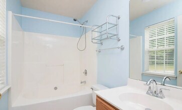2836 Oasis Ln in Charlotte, NC - Building Photo - Building Photo