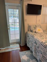 8316 6th St N in St. Petersburg, FL - Building Photo - Building Photo