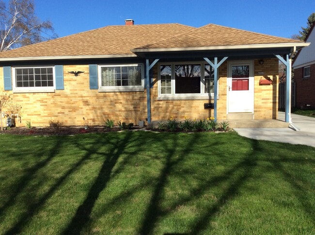 property at 4062 S Kirkwood Ave