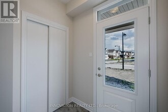 329 Cantering Dr in Ottawa, ON - Building Photo - Building Photo