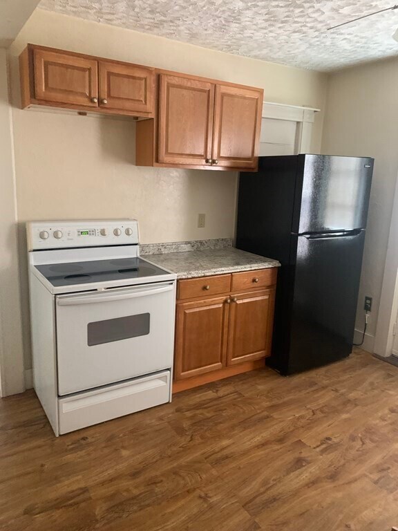 701 N Main St photo'