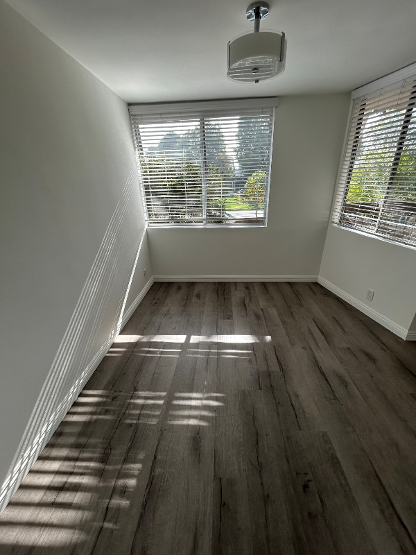 12221 San Vicente Blvd, Unit Apt 117 in Los Angeles, CA - Foto de edificio - Building Photo