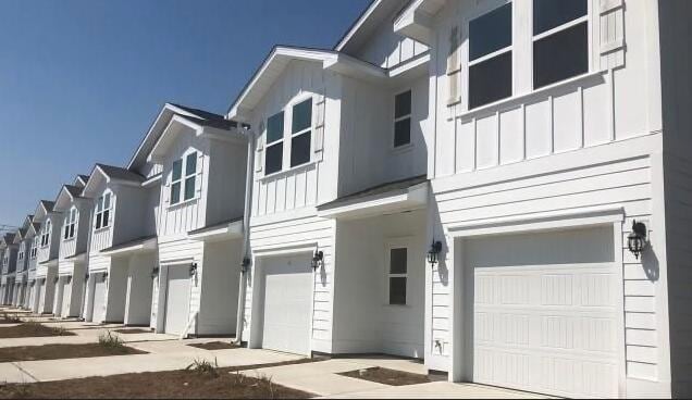 property at 74 Sandhill Pines Dr