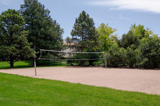 Village Gardens Apartments in Fort Collins, CO - Building Photo - Building Photo