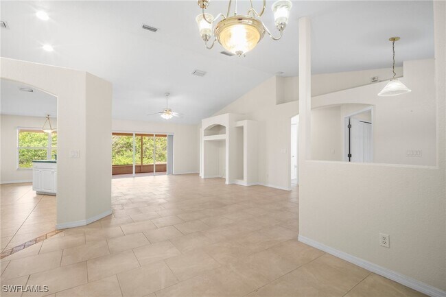 188 Ingram Blvd in Rotonda West, FL - Foto de edificio - Building Photo