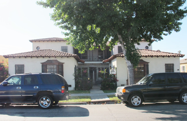 1048 E Hyde Park Blvd in Inglewood, CA - Building Photo - Building Photo