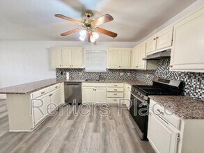 11121 S 106th E Ave in Bixby, OK - Building Photo - Building Photo