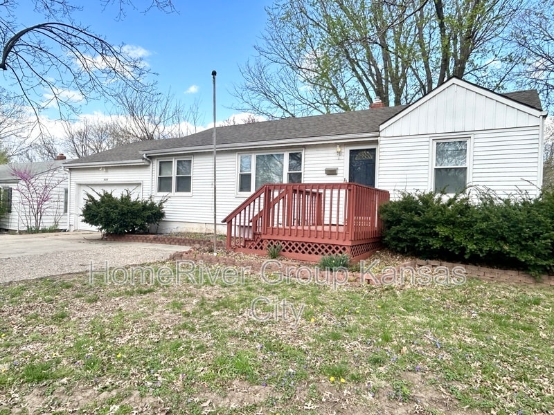 5325 Ralston Ave in Raytown, MO - Building Photo